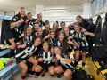 Las jugadoras del Victoria CF celebran el triunfo ante As Celtas B en el vestuario de A Madroa