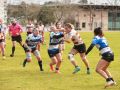 Ana Peralta avanza con el oval en el partido del CRAT contra el Sant Cugat