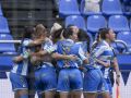 Las jugadoras del Deportivo celebran el gol de Lucía Martínez al Real Madrid