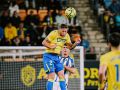 More se impone en un balón aéreo en el Cádiz - Real B