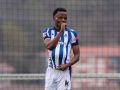 Ochieng celebra uno de sus tantos ante la Real Sociedad B