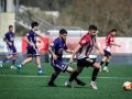 Pablo Agulló, central del Arteixo que puso el 3-2, durante una acción del partido
