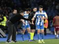 Patiño recibe indicaciones de Hidalgo durante un encuentro de esta temporada en Riazor