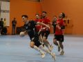 Luis Horcajada, ex de Sevilla, se prepara para lanzar a portería en el duelo contra su anterior equipo