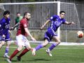 Un zarpazo de Dani Pedrosa da el triunfo al Estradense ante un Montañeros que mereció más (0-1) José Balsa persigue de cerca el balón en el partido disputado entre Montañeros y Estradense
