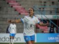 Espe Pizarro golea con Uruguay e Inês Pereira pone el candado a la portería de Portugal Espe Pizarro celebra uno de sus goles con Uruguay