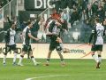 El Dépor se mide a un Burgos 'irremontable' Los jugadores del Burgos celebran el gol en la victoria contra el Sporting (1-0)