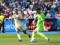 Ander Cantero, uno de los cerrojos de plata que intentará abrir el Dépor Ander Cantero defiende un balón ante Yeremay, durante el Dépor-Burgos de la primera vuelta
