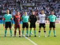 Andrés Fuentes, árbitro del Burgos-Dépor, junto a sus asistentes y los capitanes de ambos equipos