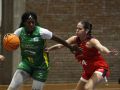 El Maristas brilla en la defensa de estrellas Sofía Arcos defiende a Naomi Lemongang (Arxil)
