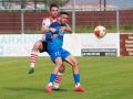 El Arteixo asegura la tercera posición de cara al playoff Otero pugna con un rival en el partido de ayer ante el Céltiga