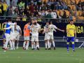 Los jugadores del Dépor celebran el gol de Stoichkov en Cádiz