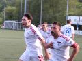 Equipo y afición celebraron sobre el césped de A Gándara