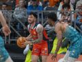Acción de Dídac Cuevas durante el segundo partido de cuartos contra el Menorca