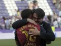 Benassi abraza a Zaka en la celebración