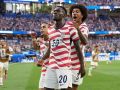 Estados Unidos celebra uno de los goles ante Paraguay