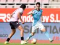 Armental, atacante del Compostela, durante el partido contra el Badalona