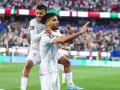 LOS ANGELES (United States), 16/06/2026.- Iran midfielder Mehdi Ghayedi (L) and forward Mohammad Mohebi celebrate after Mohebi scored a goal in the second half during the FIFA World Cup 2026 group stage match Iran against New Zealand, in Los Angeles, California, USA, 15 June 2026. (Nueva Zelanda) EFE/EPA/CHRIS TORRES