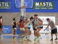 Las jugadoras del Maristas hacen un ejercicio técnico durante la primera sesión de la pretemporada