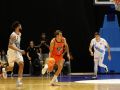 Guillem Jou bota el balón durante el transcurso de la final de Copa Galicia entre Básquet Coruña y Breogán