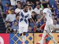 Aubameyang celebra con Giménez el tanto del Deportivo en Getafe
