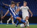 Olaya y Angeldhal disputan el esférico en el Dépor-Real Madrid del pasado viernes | moncho fuentes