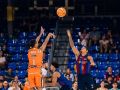 Crónica | El Básquet Coruña da la cara en un diluvio ofensivo (119-101) Alonzo Verge lanza ante Justin Robinson