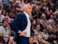Carles Marco: "No estoy contento, pero sí satisfecho por el esfuerzo de los jugadores" Carles Marco durante el Barça-Leyma Básquet Coruña