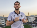 Nelson Olivdeira con la camiseta del Vitoria de Guimaraes