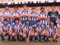 De Austral a Kappa: el once inicial de los sponsors técnicos Once del Dépor en el Elche, el 17 de noviembre de 1985, la primera vez que luce un patrocinador técnico, Austral, en su camiseta. A la derecha, la camiseta suplente Adidas del curso 1999-00 y la equipación Lotto de la campaña 2011-12