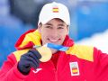 Oriol Cardona muestra la medalla de oro