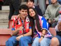 Un aficionado del Sporting y una del Deportivo, durante el partido de la pasada temporada en El Molinón