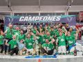 Una exhibición defensiva y los goles de Bruno Saavedra dan al Liceo su undécima Copa del Rey El Liceo celebra el título de Copa