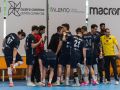 Piña de los jugadores del OAR durante el último partido en casa contra Anaitasuna