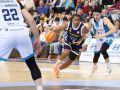 Townes ataca a Varela durante el choque entre Gipuzkoa y Oviedo