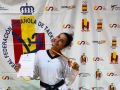Helena Garcia posa con su medalla de oro