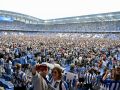 Miles de deportivistas dejaron su asiento y saltaron al césped tras el pitido final