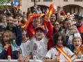 Gran ambiente en el recibimiento al combinado nacional en Riazor