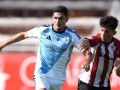 Rubo, extremo del Arteixo, durante una acción del partido