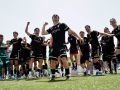 Los jugadores del Compostela, tras lograr el ascenso