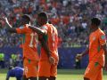 Los jugadores de Costa de Marfil celebran uno de los goles
