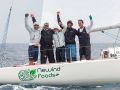 Miguel Fernández Vasco, segundo por la izquierda, con la tripulación del Eurofrits