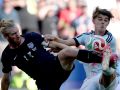 Tim Ream y Charles De Ketelaere durante el partido entre Estados Unidos y Bélgica