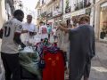 Venta de camisetas en la Calle Real