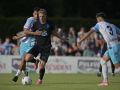 Teun Gijselhart, centrocampista neerlandés del Deportivo, protege el balón durante el tercer partido amistoso de la pretemporada ante el Lugo