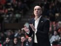 Carles Marco aplaude durante el partido contra Palma en el Coliseum