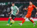 Lance del juego en el partido entre Racing de Santander y Burgos