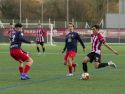 Manu Berrocal, lateral izquierdo del Arteixo, se prepara para sacar un centro ante el Lugo B