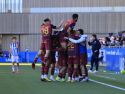 Los jugadores del Dépor celebran uno de los goles en Zubieta ante la Real Sociedad B