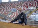 Juan Copa posa en el Palacio de los Deportes de Riazor